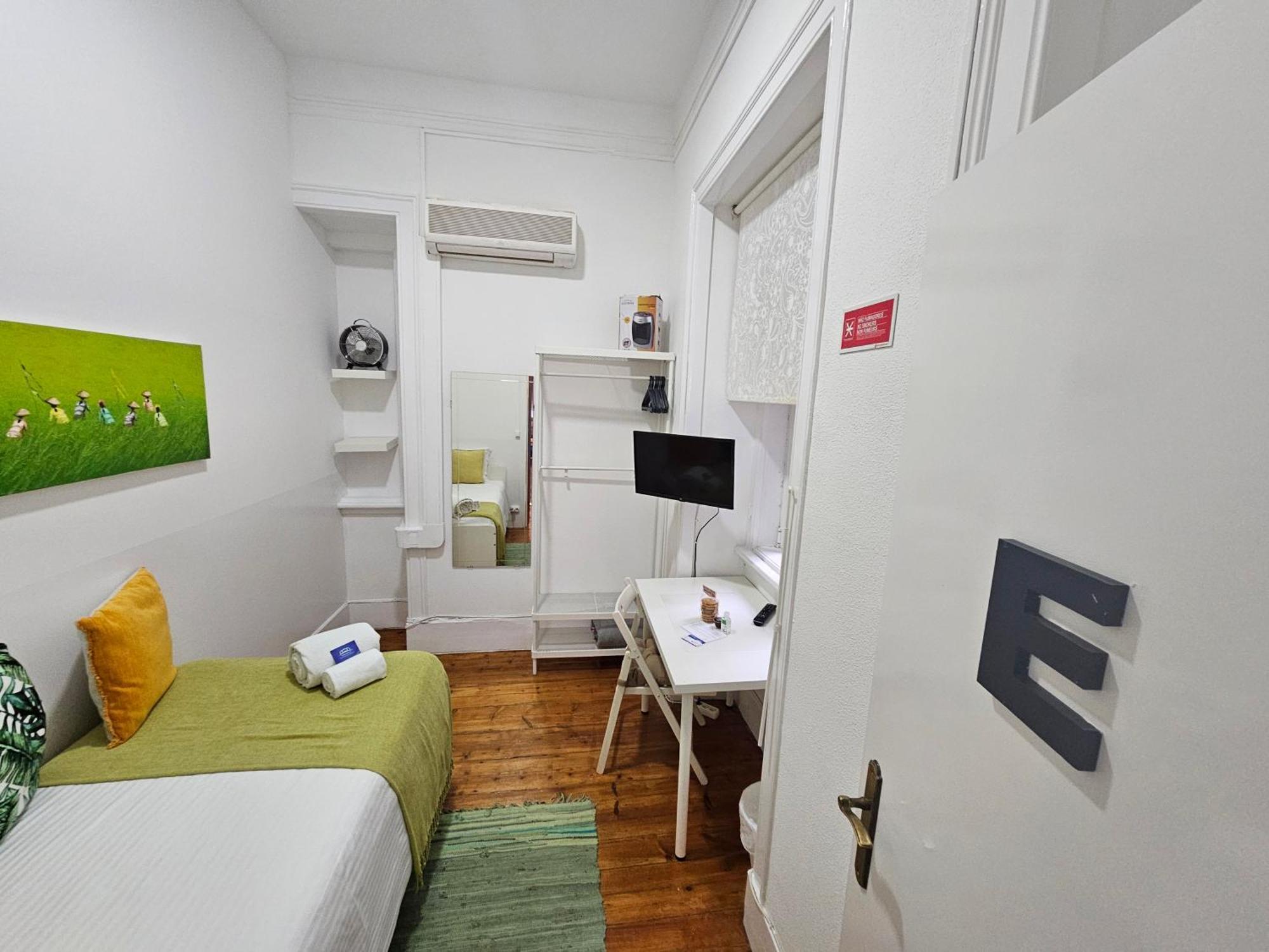 Almirante Guesthouse Lisbon Room photo